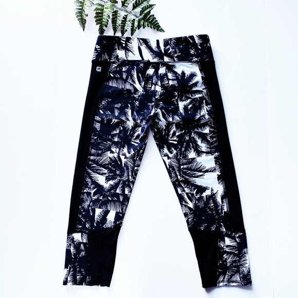 Fabletics Penzy Capri Legging XS - Picture 2 of 9